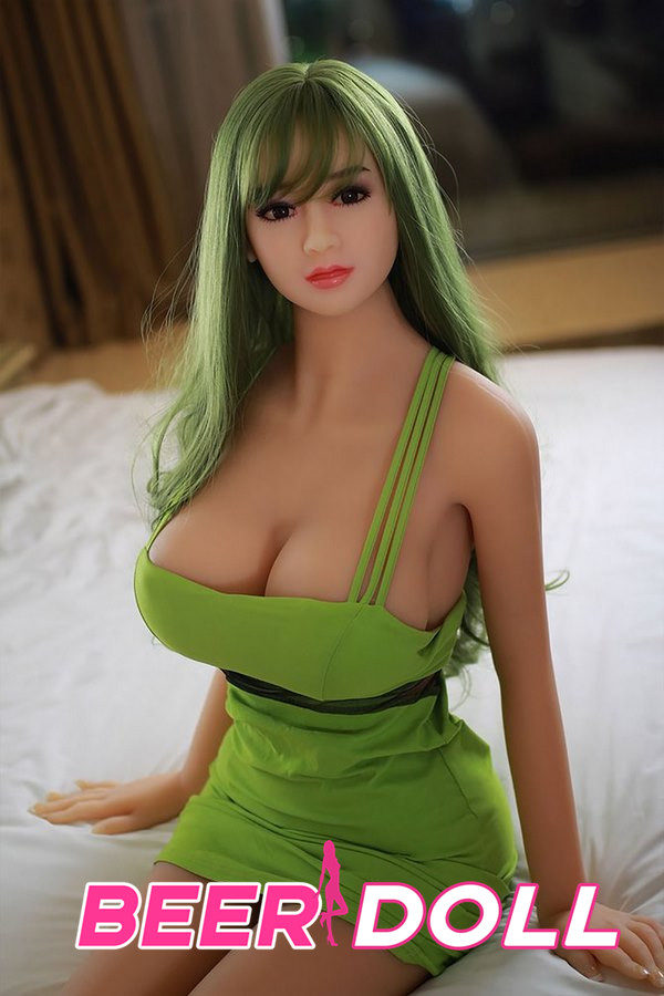 lebensechte sexpuppen Tiara