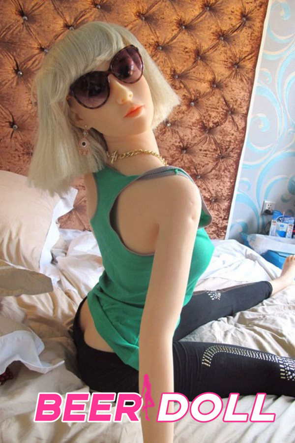 lebensechte sexpuppen Ashly