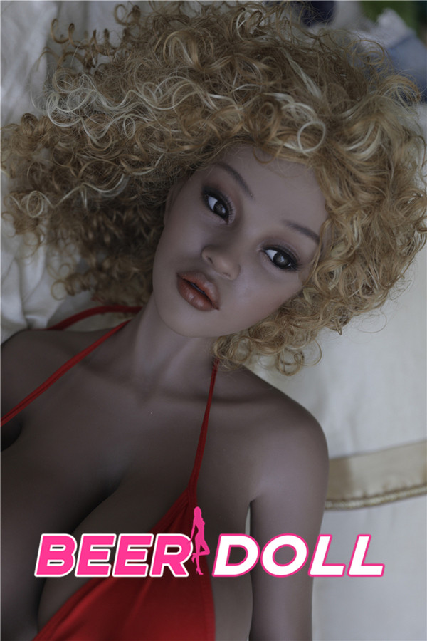 premium Schwarze dolls Sex