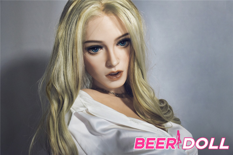 lifelike Nayysaz Silikonpuppen